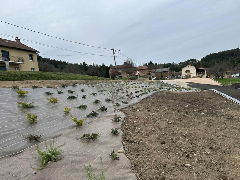Sylvain Jarrix Ambert Paysage Paysagiste Elagage Jardin Tente Travaux Livradois Forez Marsac-en-livradois Arlanc 